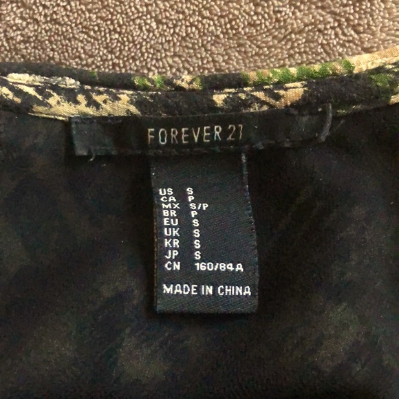 Forever21 romper - Picture 5 of 5